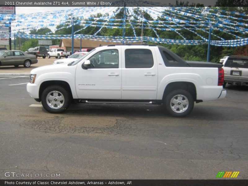 Summit White / Ebony 2011 Chevrolet Avalanche Z71 4x4
