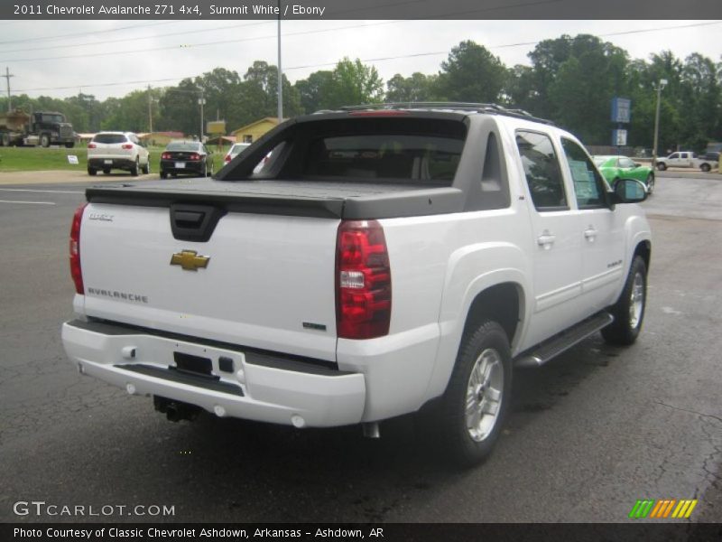 Summit White / Ebony 2011 Chevrolet Avalanche Z71 4x4