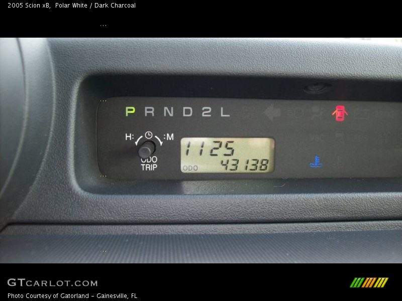 Polar White / Dark Charcoal 2005 Scion xB