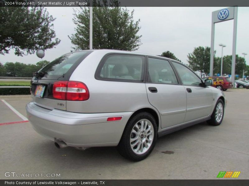 Silver Metallic / Light Taupe 2004 Volvo V40