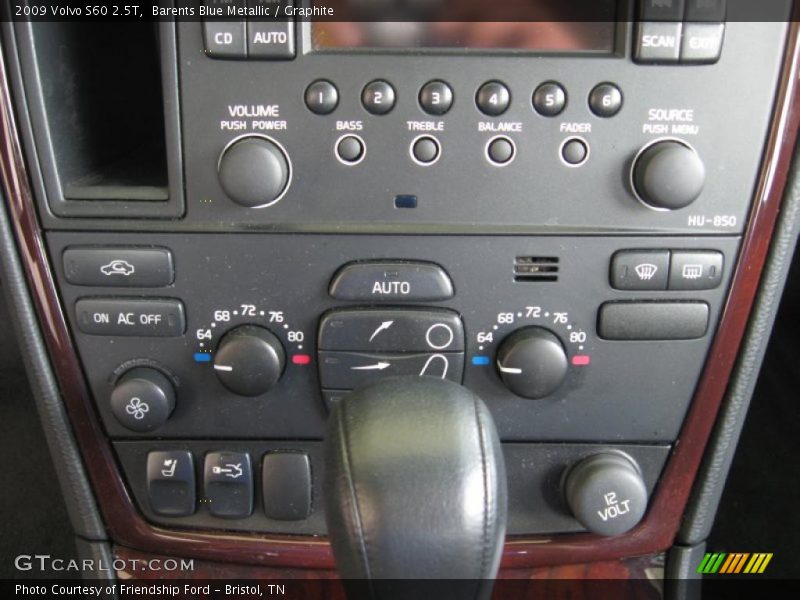 Barents Blue Metallic / Graphite 2009 Volvo S60 2.5T