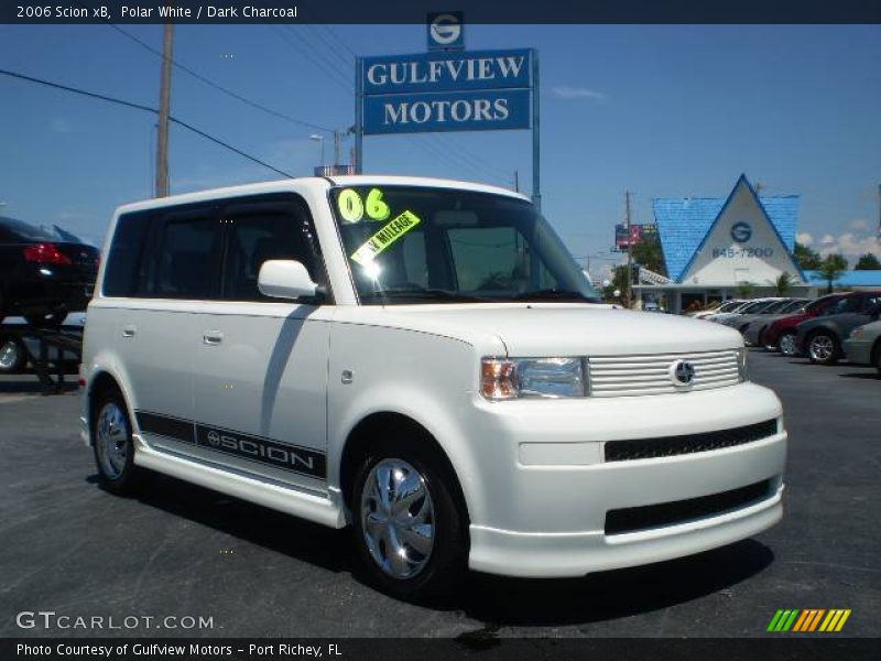Polar White / Dark Charcoal 2006 Scion xB