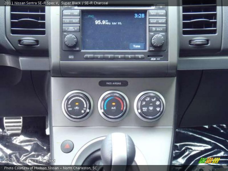Super Black / SE-R Charcoal 2011 Nissan Sentra SE-R Spec V