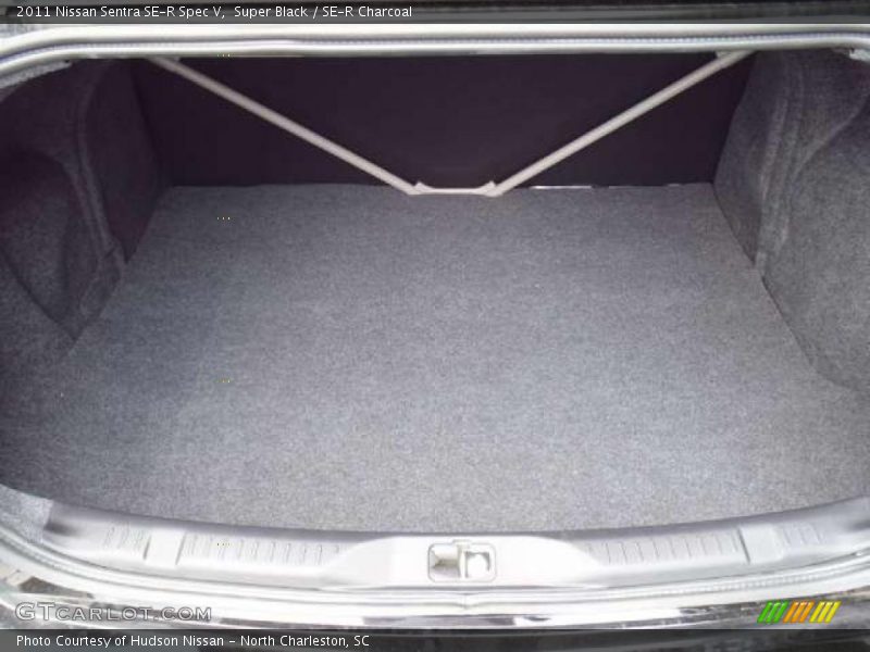 Super Black / SE-R Charcoal 2011 Nissan Sentra SE-R Spec V