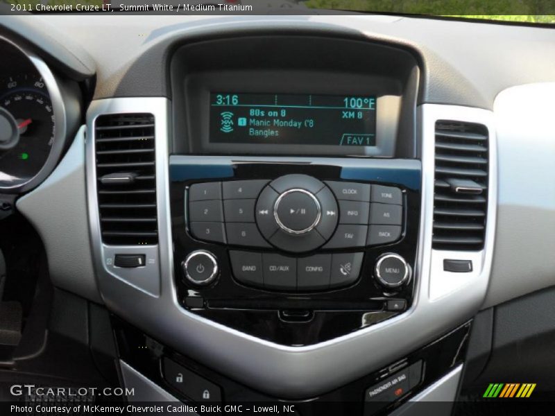 Summit White / Medium Titanium 2011 Chevrolet Cruze LT