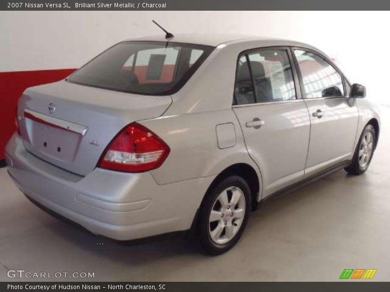 Brilliant Silver Metallic / Charcoal 2007 Nissan Versa SL