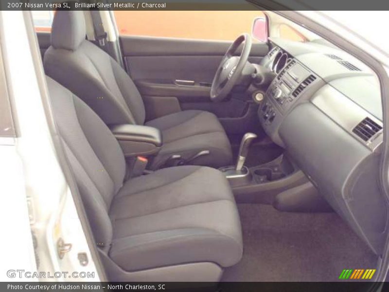 Brilliant Silver Metallic / Charcoal 2007 Nissan Versa SL