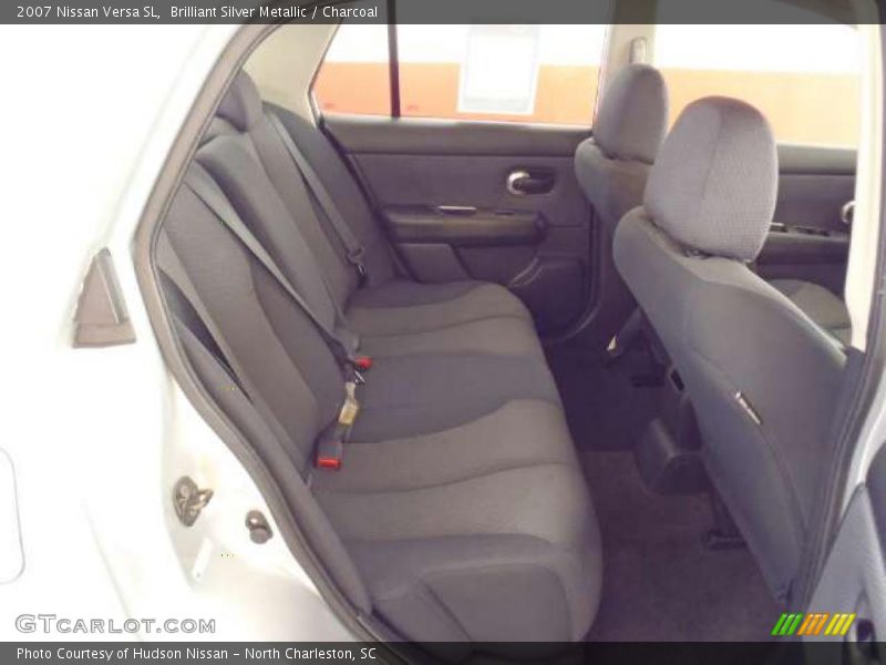 Brilliant Silver Metallic / Charcoal 2007 Nissan Versa SL