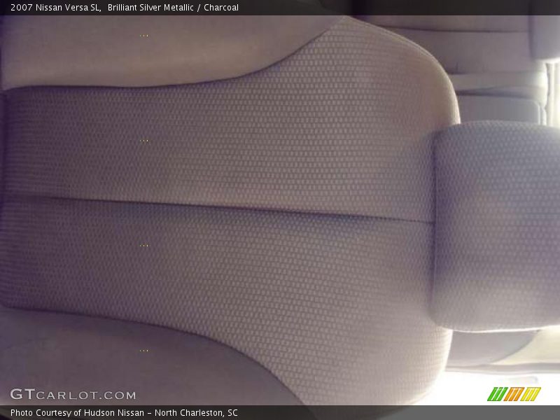 Brilliant Silver Metallic / Charcoal 2007 Nissan Versa SL