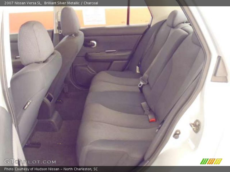 Brilliant Silver Metallic / Charcoal 2007 Nissan Versa SL