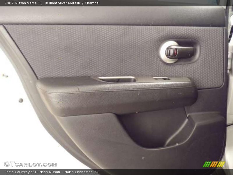Brilliant Silver Metallic / Charcoal 2007 Nissan Versa SL