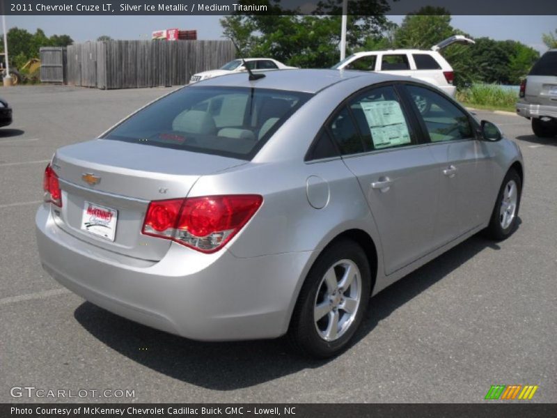Silver Ice Metallic / Medium Titanium 2011 Chevrolet Cruze LT