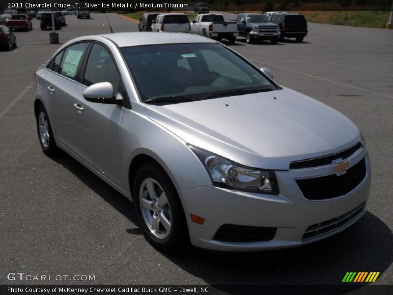 Silver Ice Metallic / Medium Titanium 2011 Chevrolet Cruze LT