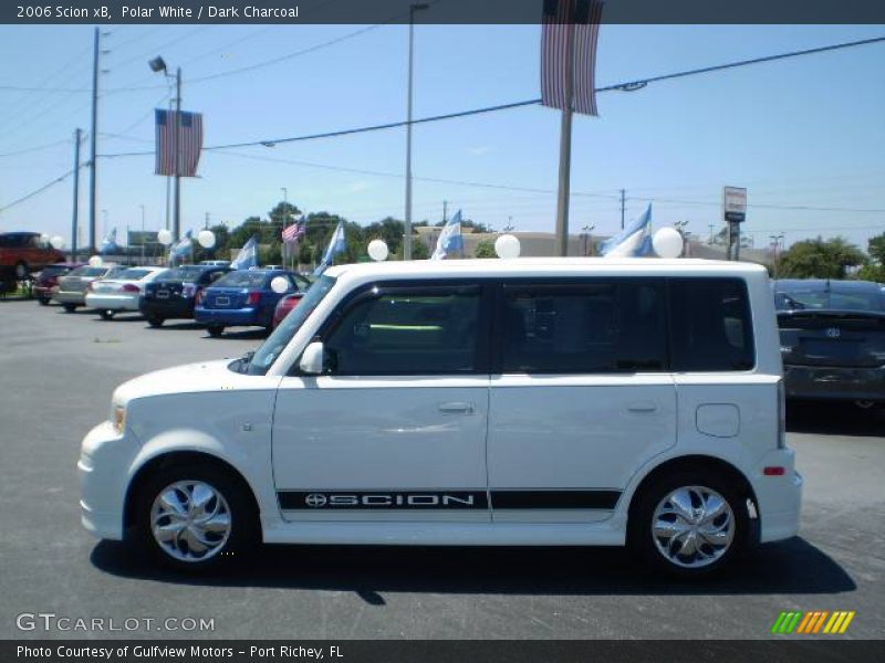 Polar White / Dark Charcoal 2006 Scion xB