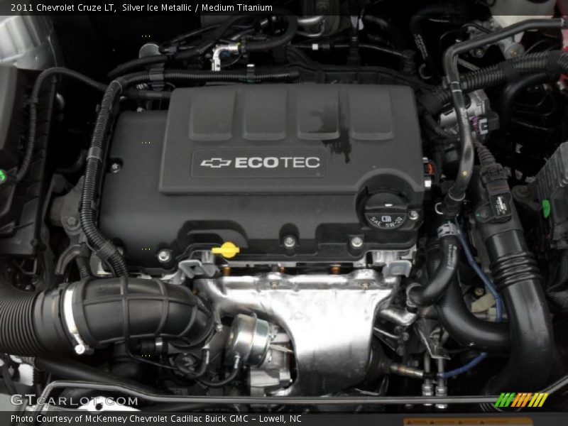 Silver Ice Metallic / Medium Titanium 2011 Chevrolet Cruze LT