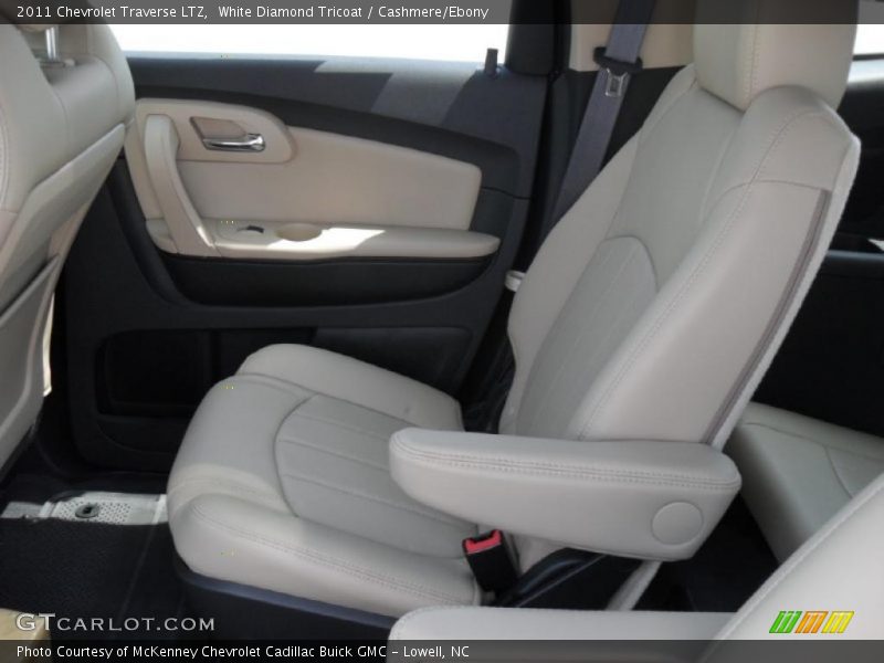 White Diamond Tricoat / Cashmere/Ebony 2011 Chevrolet Traverse LTZ