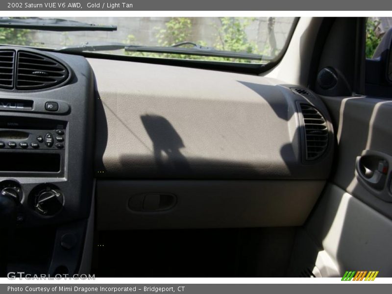 Gold / Light Tan 2002 Saturn VUE V6 AWD