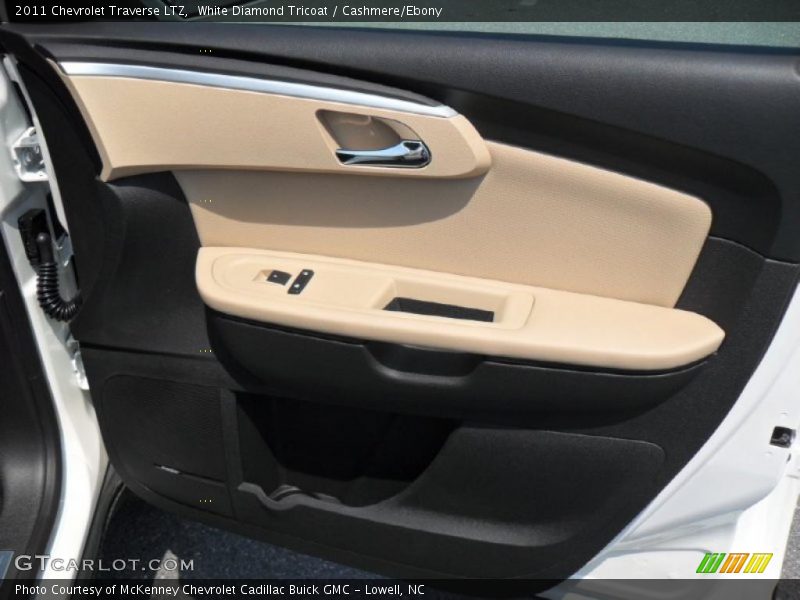 White Diamond Tricoat / Cashmere/Ebony 2011 Chevrolet Traverse LTZ