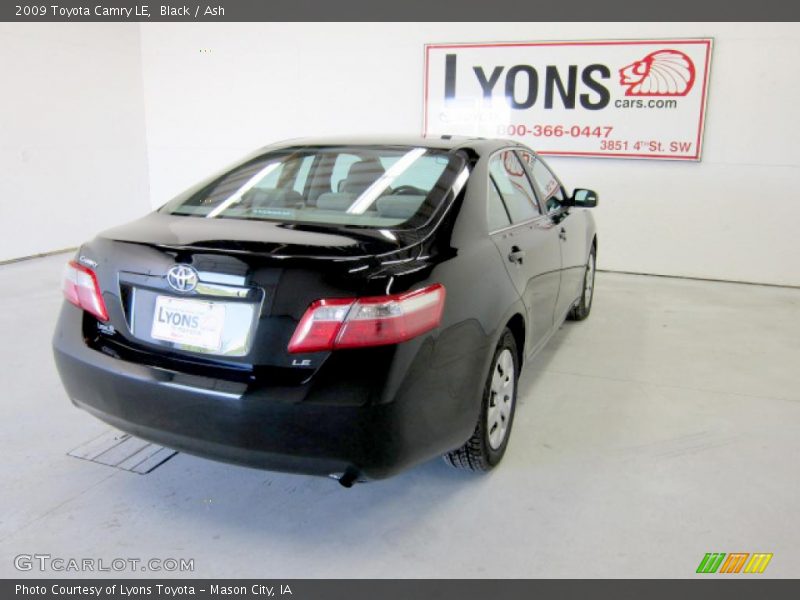 Black / Ash 2009 Toyota Camry LE