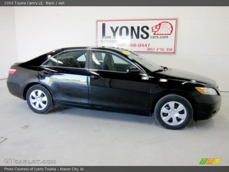 Black / Ash 2009 Toyota Camry LE