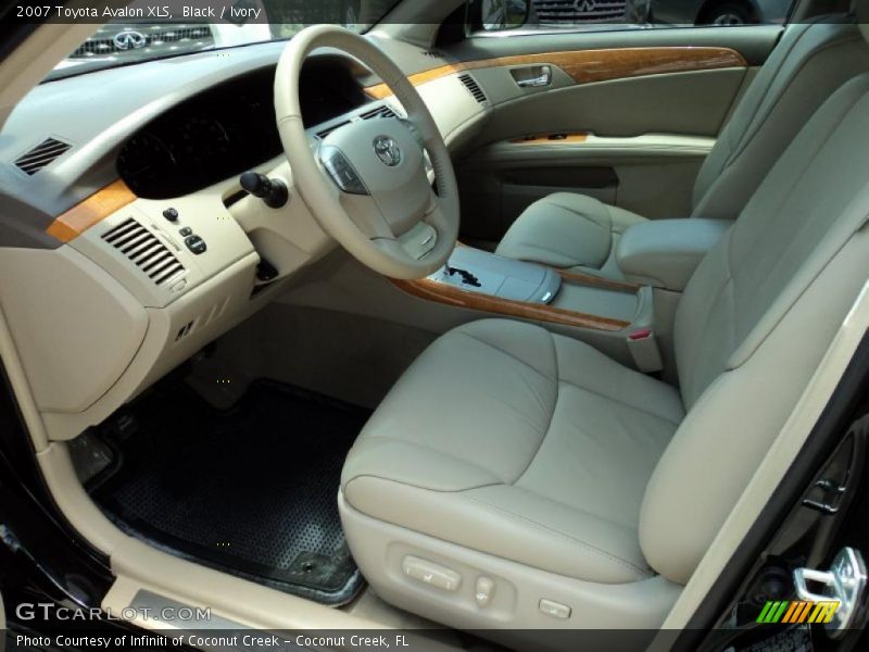 Black / Ivory 2007 Toyota Avalon XLS