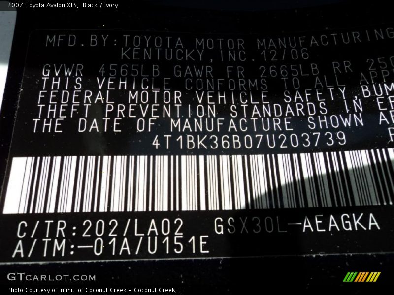 Black / Ivory 2007 Toyota Avalon XLS