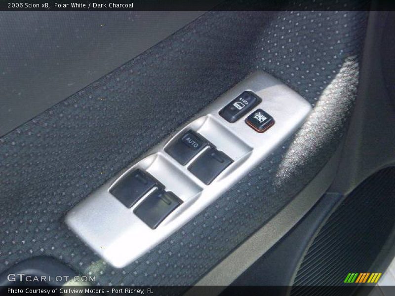 Polar White / Dark Charcoal 2006 Scion xB