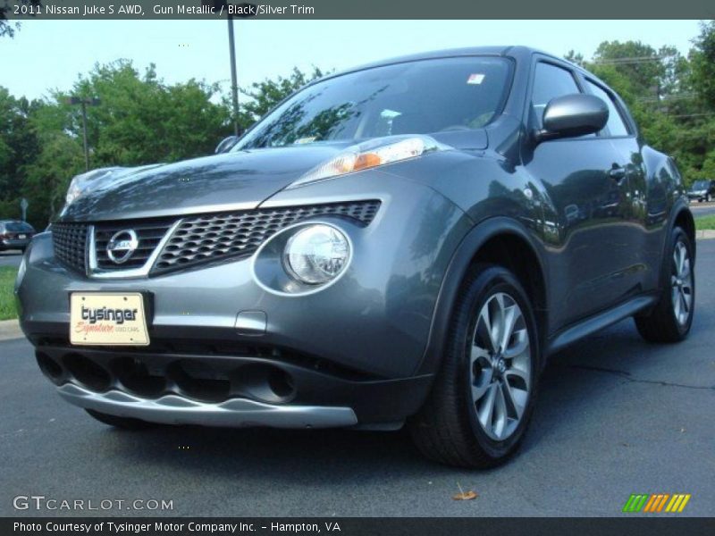 Gun Metallic / Black/Silver Trim 2011 Nissan Juke S AWD