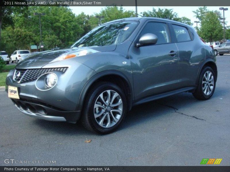 Gun Metallic / Black/Silver Trim 2011 Nissan Juke S AWD