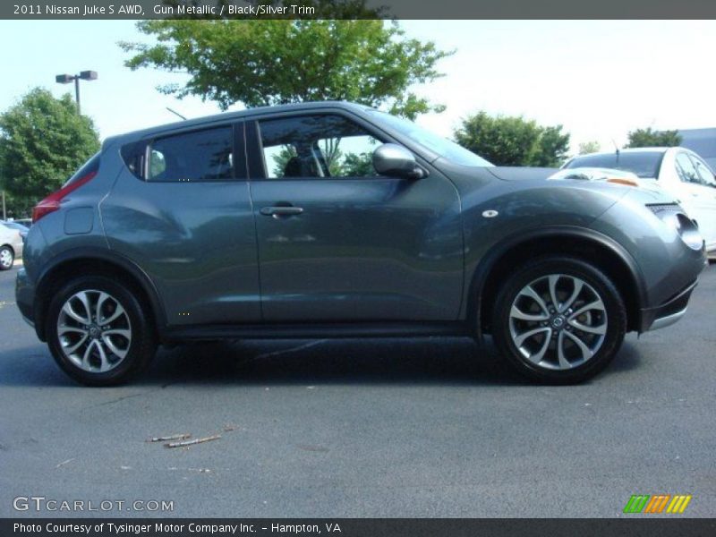 Gun Metallic / Black/Silver Trim 2011 Nissan Juke S AWD