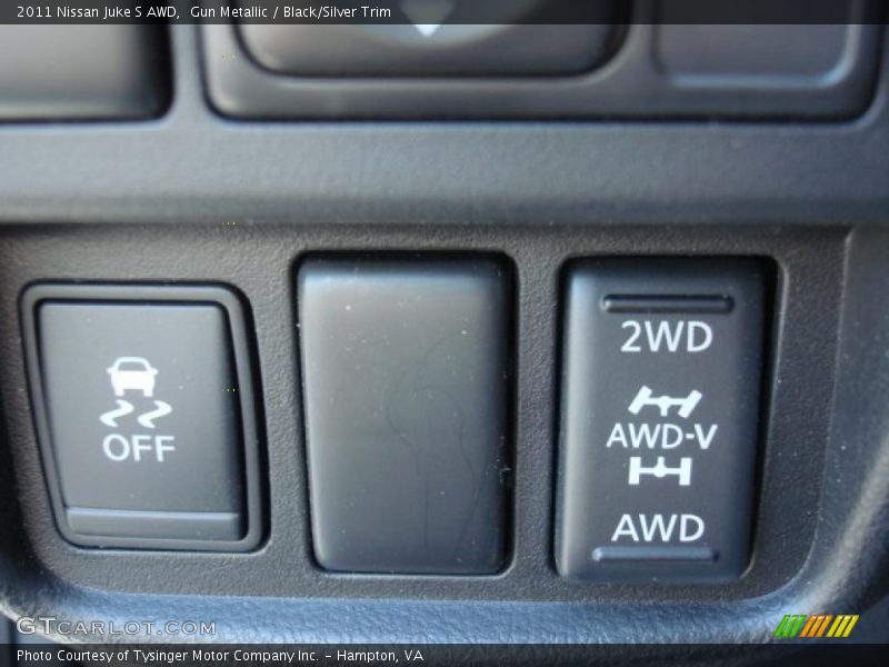 Gun Metallic / Black/Silver Trim 2011 Nissan Juke S AWD