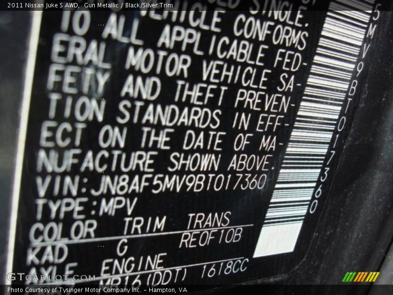 Gun Metallic / Black/Silver Trim 2011 Nissan Juke S AWD