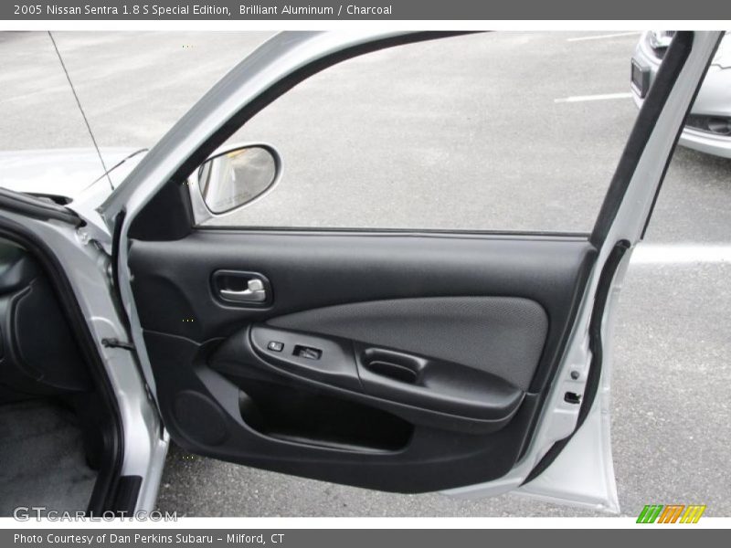 Door Panel of 2005 Sentra 1.8 S Special Edition