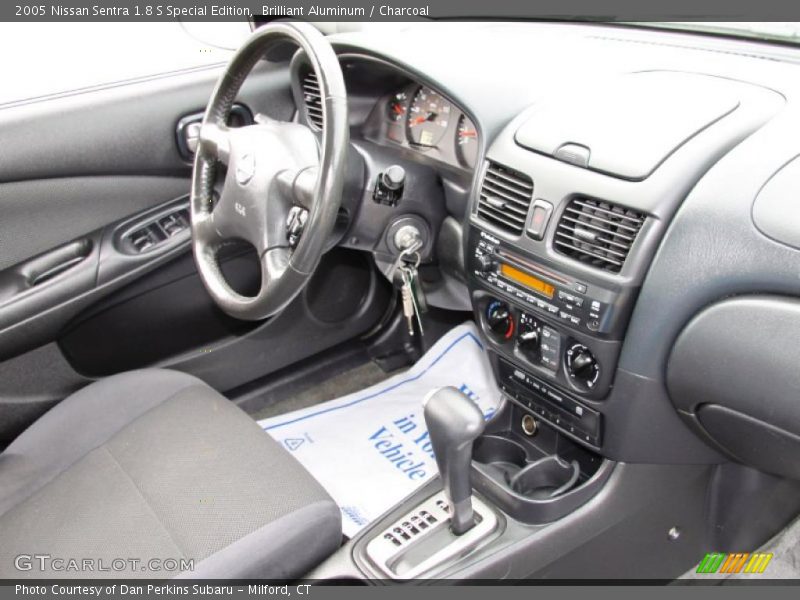 Brilliant Aluminum / Charcoal 2005 Nissan Sentra 1.8 S Special Edition