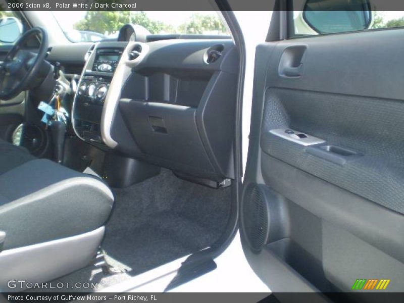 Polar White / Dark Charcoal 2006 Scion xB