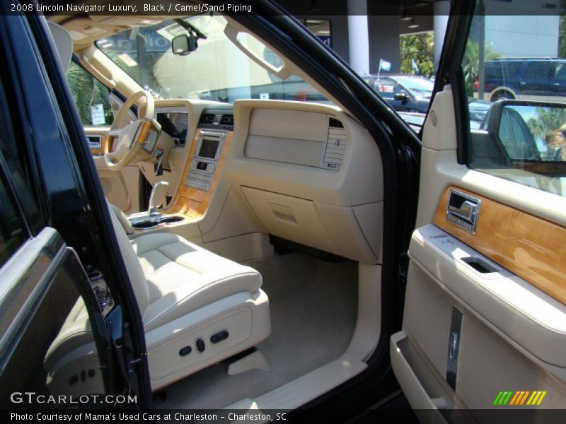 Black / Camel/Sand Piping 2008 Lincoln Navigator Luxury