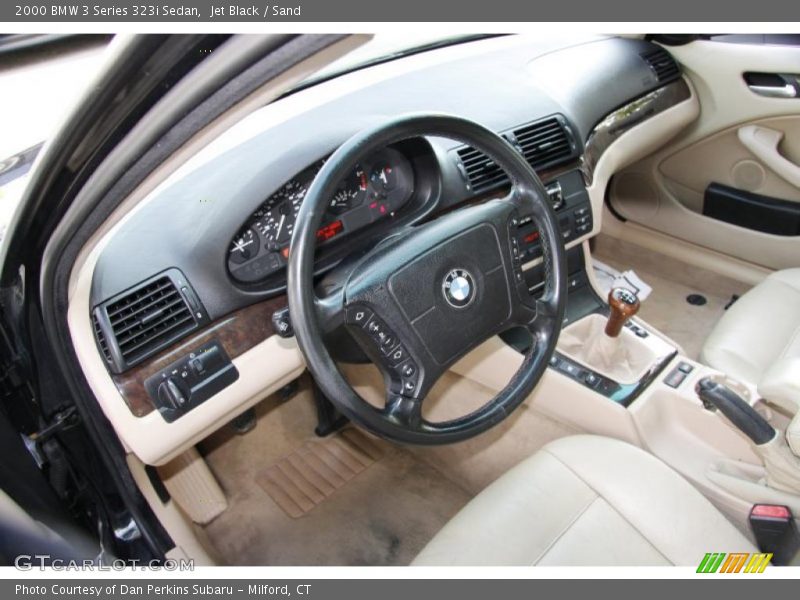 Jet Black / Sand 2000 BMW 3 Series 323i Sedan