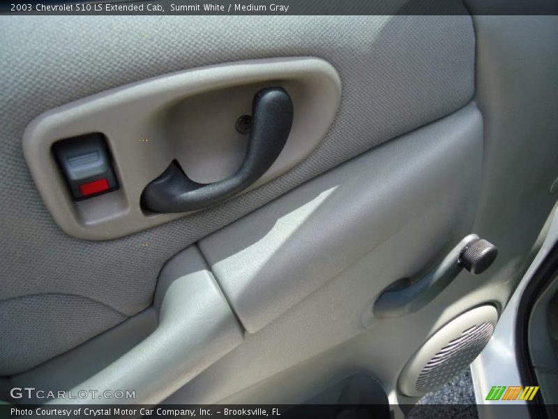 Summit White / Medium Gray 2003 Chevrolet S10 LS Extended Cab