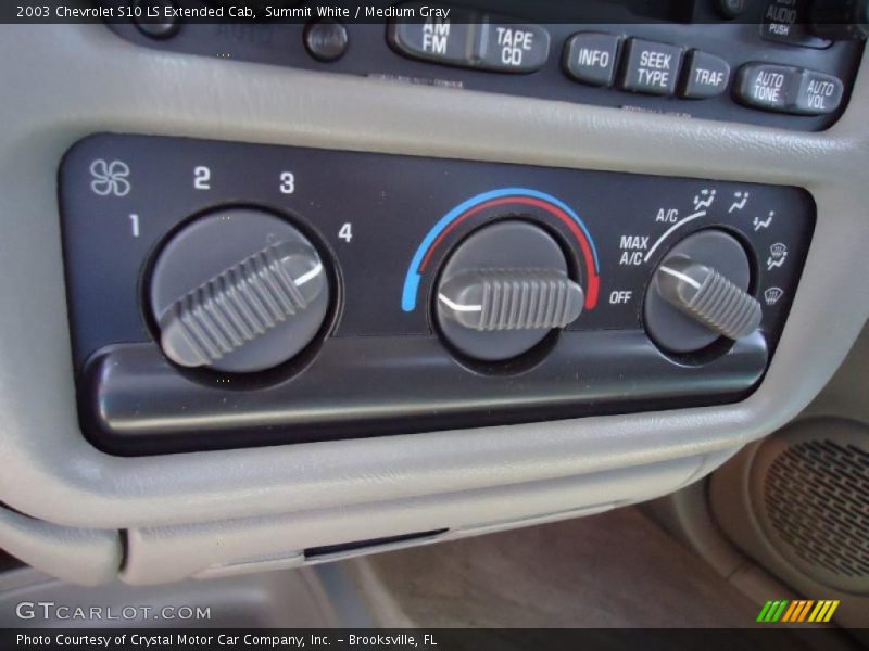 Controls of 2003 S10 LS Extended Cab