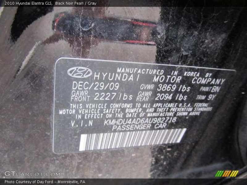 Black Noir Pearl / Gray 2010 Hyundai Elantra GLS