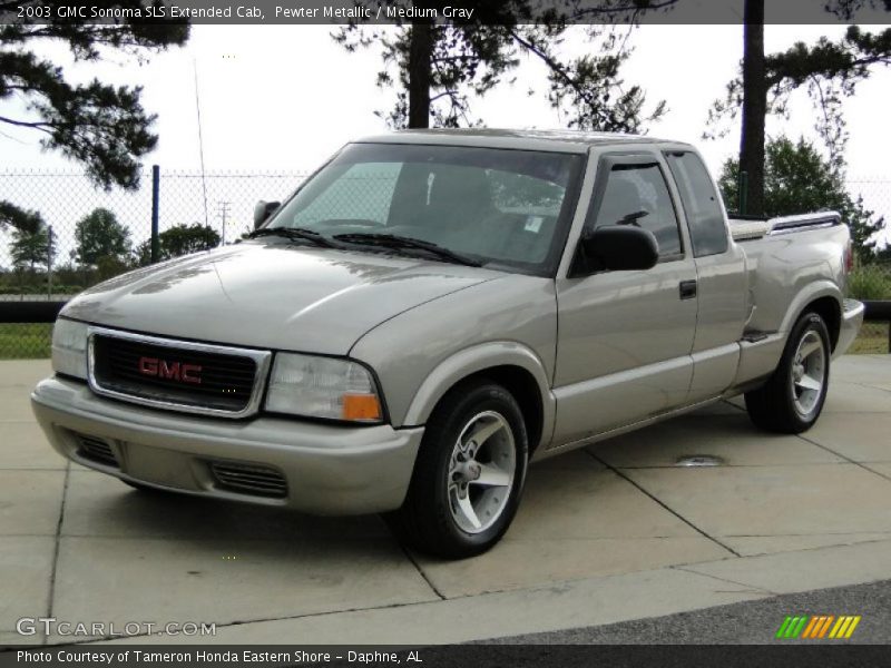 Front 3/4 View of 2003 Sonoma SLS Extended Cab