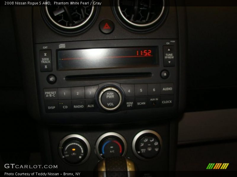 Phantom White Pearl / Gray 2008 Nissan Rogue S AWD