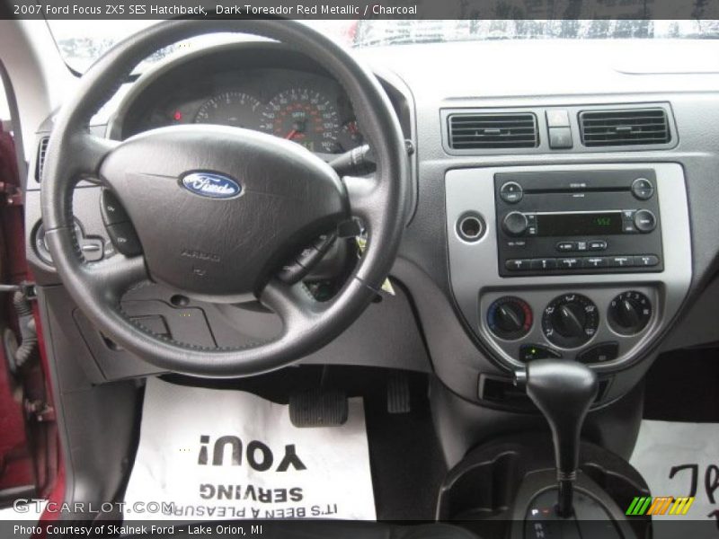 Dashboard of 2007 Focus ZX5 SES Hatchback