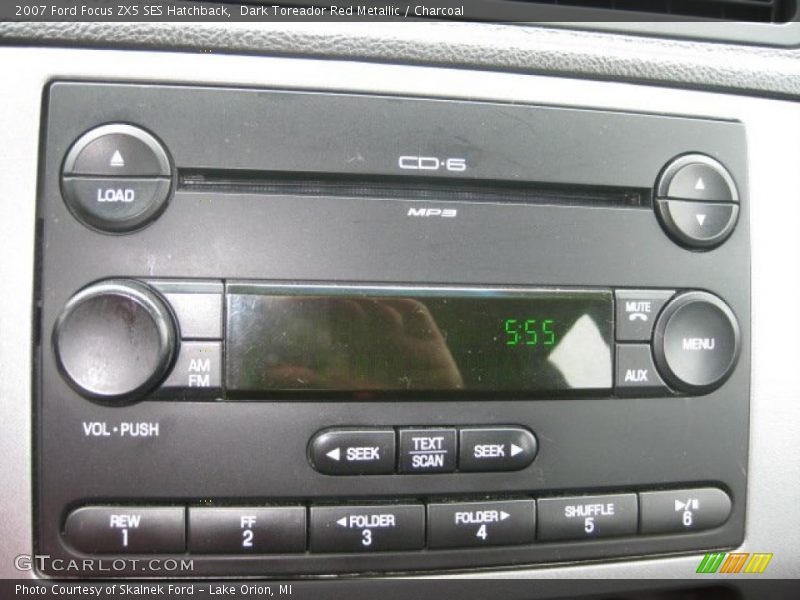 Controls of 2007 Focus ZX5 SES Hatchback