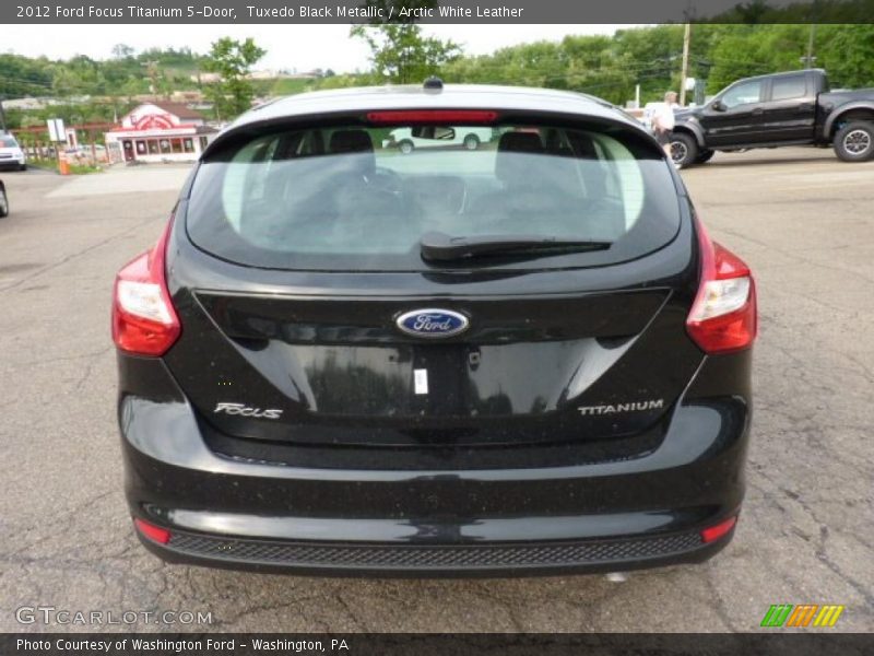  2012 Focus Titanium 5-Door Tuxedo Black Metallic