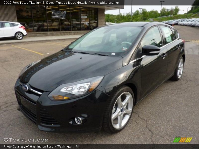 Front 3/4 View of 2012 Focus Titanium 5-Door