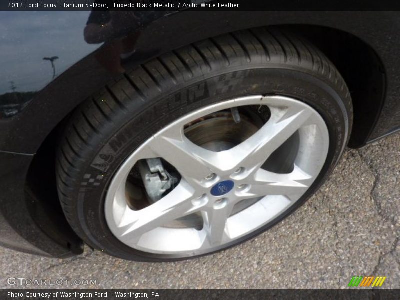  2012 Focus Titanium 5-Door Wheel