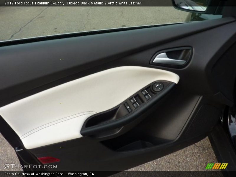 Door Panel of 2012 Focus Titanium 5-Door