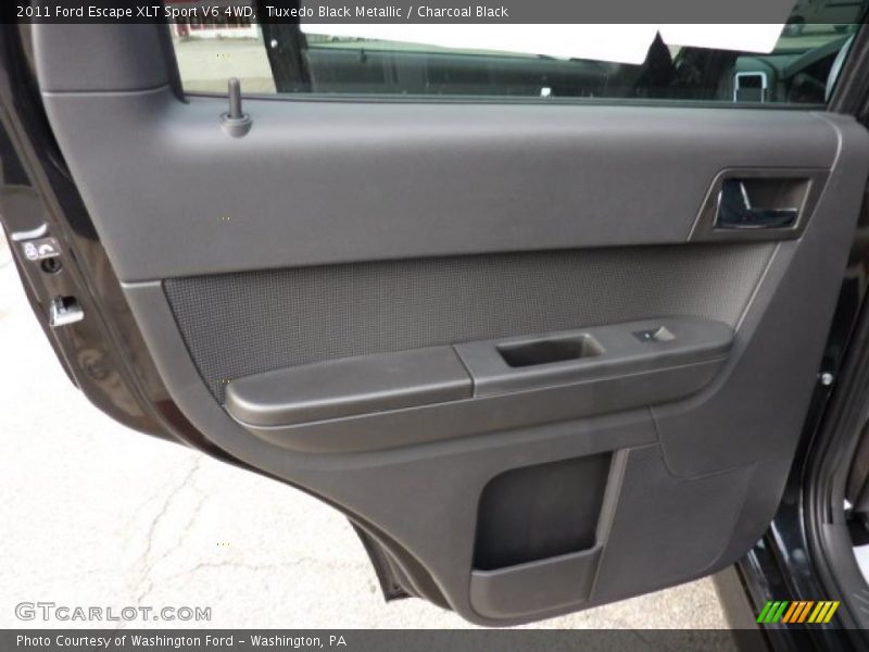 Tuxedo Black Metallic / Charcoal Black 2011 Ford Escape XLT Sport V6 4WD