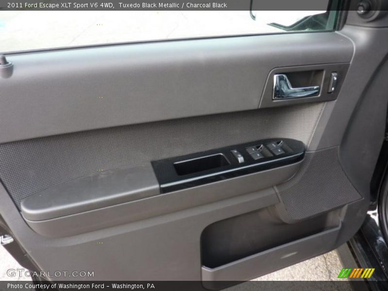 Tuxedo Black Metallic / Charcoal Black 2011 Ford Escape XLT Sport V6 4WD